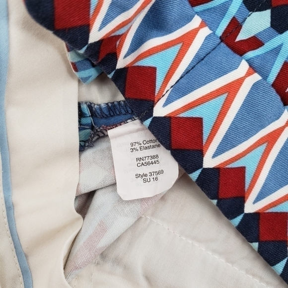 J. Crew Factory 3" Printed Stretch Chino Shorts, Size 6 - Picture 5 of 6